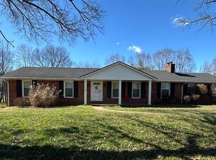 131 Maplemere Ave, Bowling Green, KY 42103