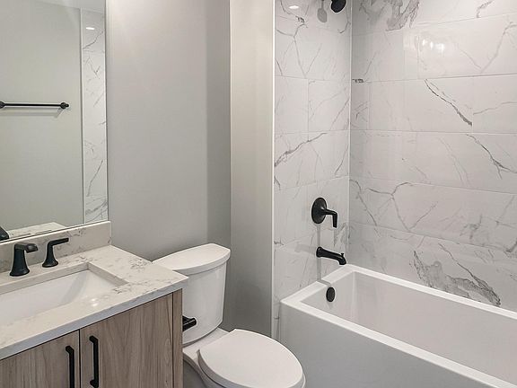 4th image of 2541.5 N Campbell Ave #2