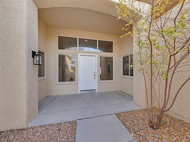 8705 Prairie Hill Dr — Photo 3