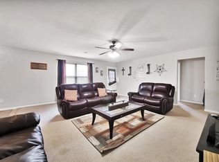 2107 Bishop Hollow Ln, Rosenberg, TX 77471