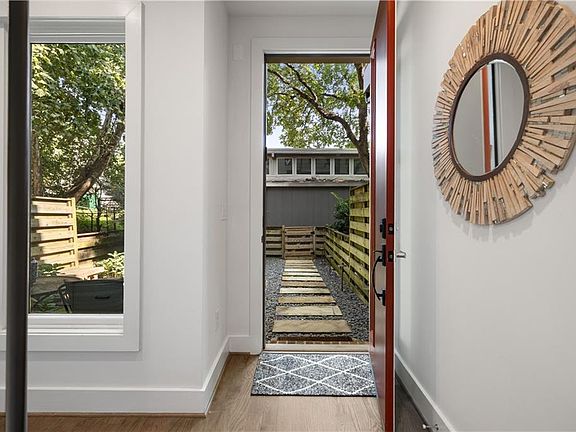 3rd image of 616 Angier Ave #5