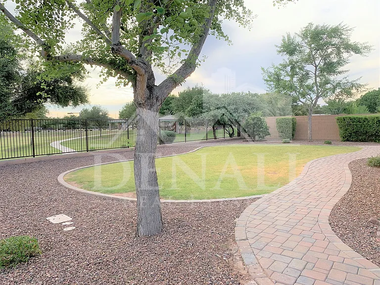 3836 S Whitman Ave — Photo 20