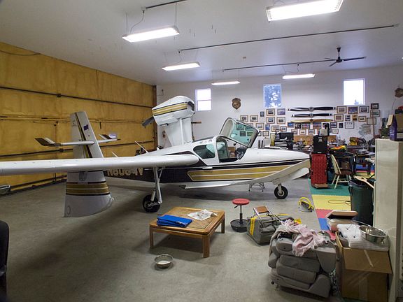 3rd image of 1103 Airline Dr