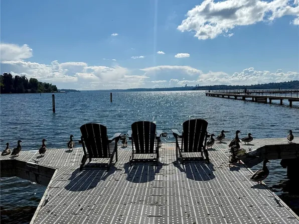 9715 NE Juanita Drive #B107, Kirkland, WA 98034