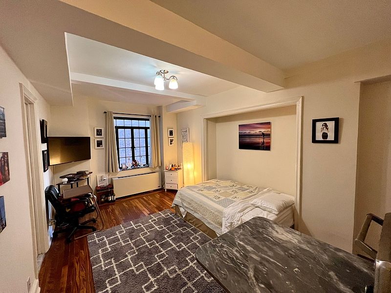 1st image of 5 Tudor City Pl APT 1306
