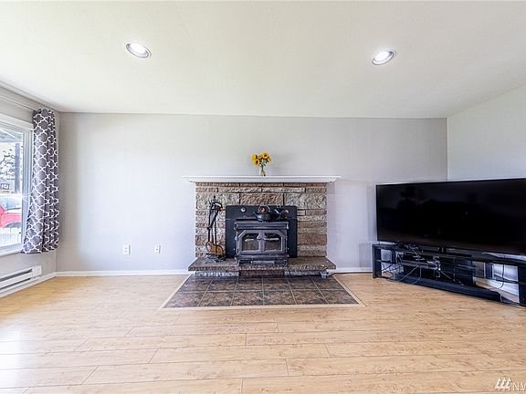 5th image of 3019 Pacific Ave