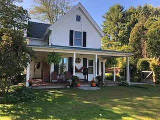 70 N Maple St
