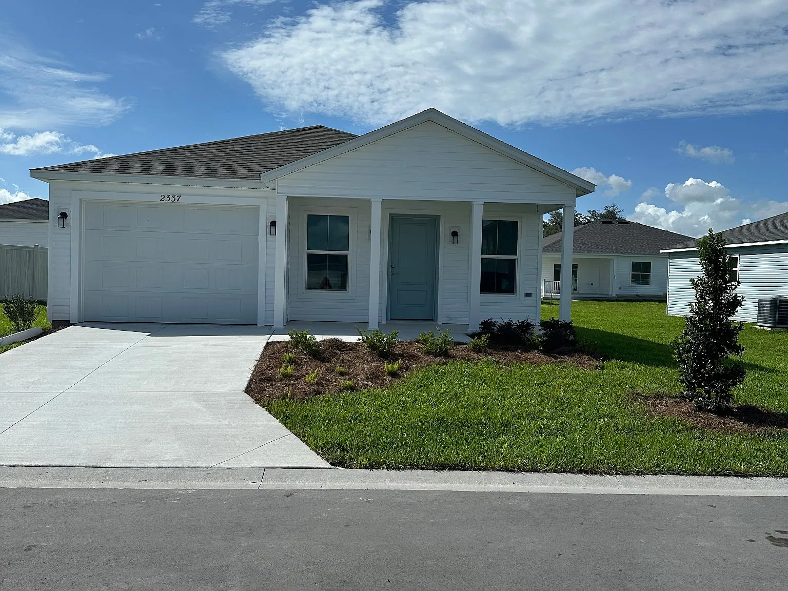 2 bed, 1045 sqft, $2,100 — Photo 1