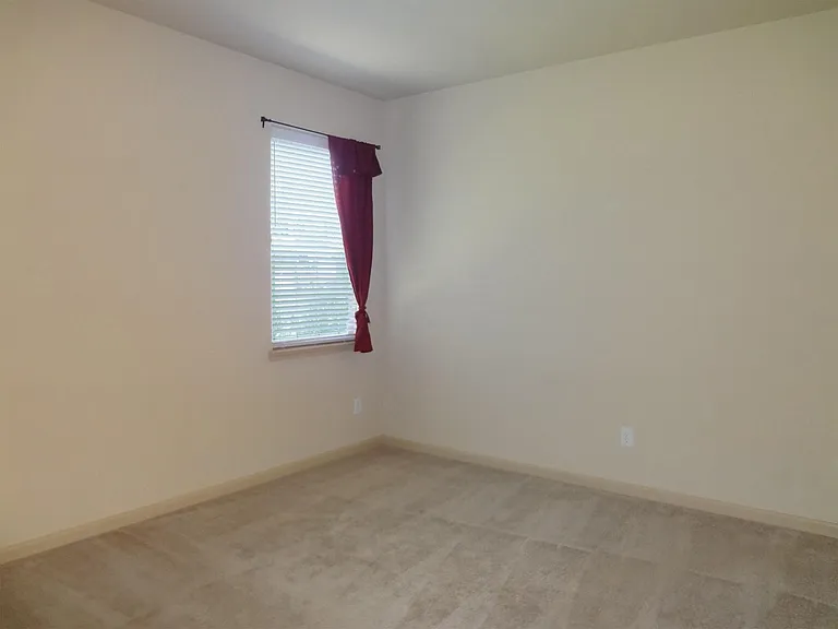 24510 Avellino Ct — Photo 19