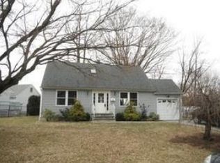 8 Birchbrook Rd, Ossining, NY 10562