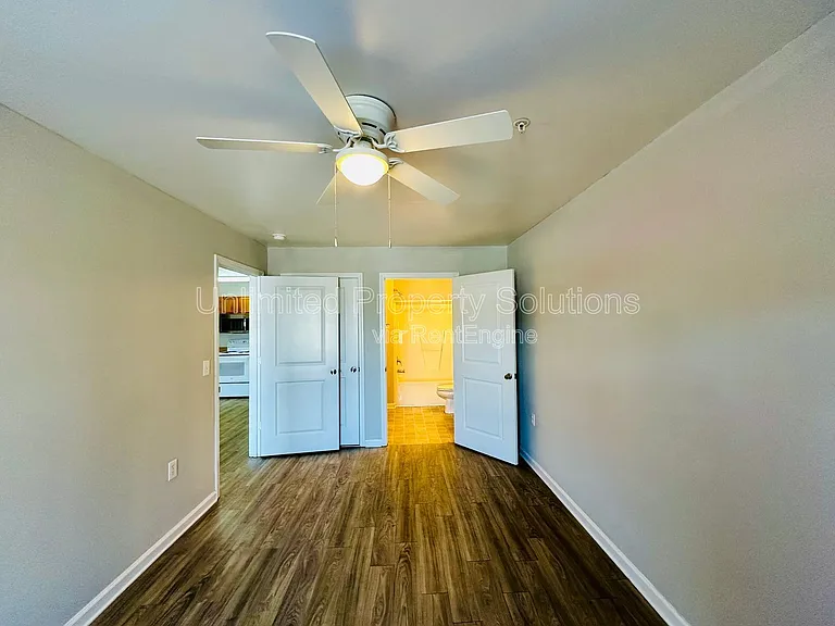 370 S Kerr Ave #105 — Photo 11