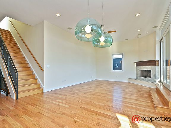 Living Room / Dining Room