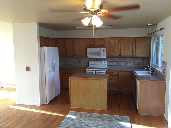 Kitchen & Dining Room