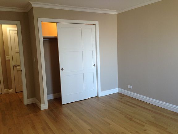4th image of 80 N Moore St APT 25D