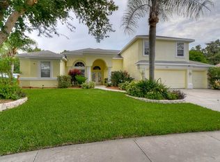2908 Winding Trail Dr, Valrico, FL 33596