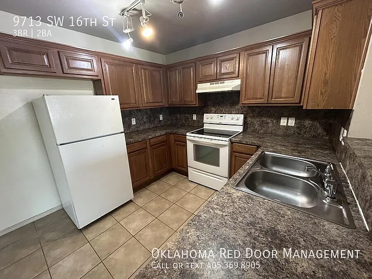 9713 SW 16th St — Photo 9