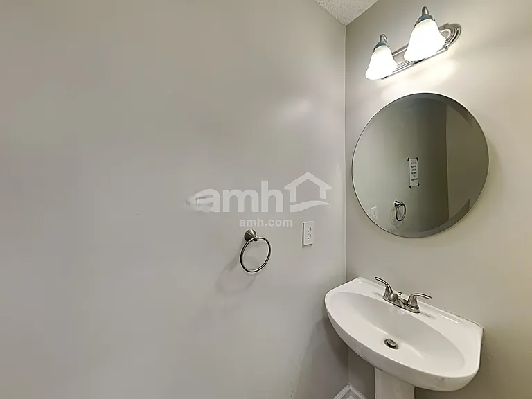 8836 Laurel Run Dr — Photo 8