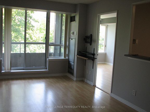 2nd image of 81 Townsgate Dr #306