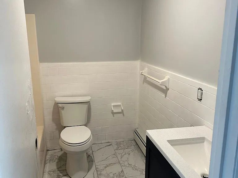 607 Charles St #8 — Photo 11