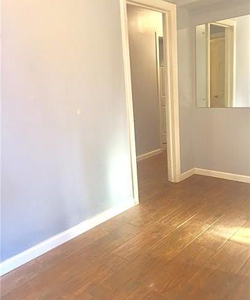 3rd image of 5237 Berkley Dr