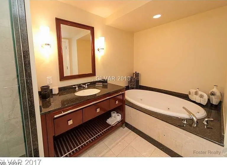 2700 Las Vegas Blvd S #1410 — Photo 8