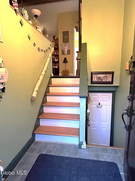 2nd image of 335 Piser Hill Road