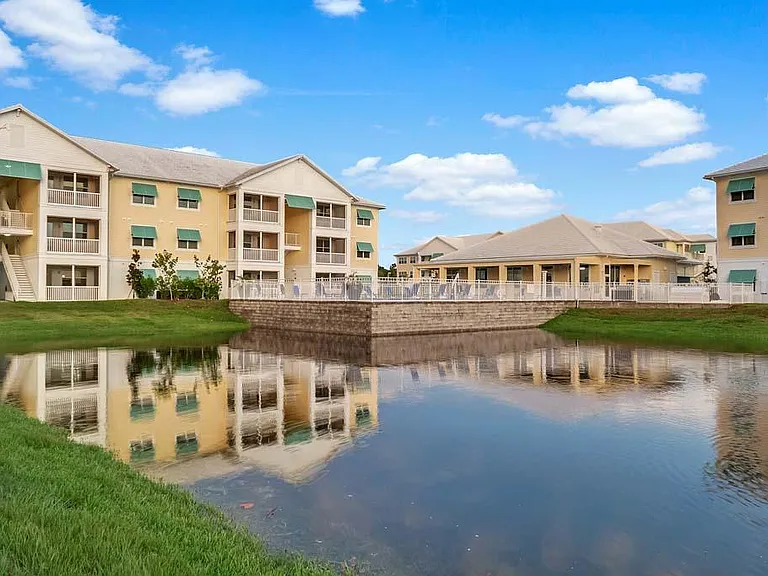 Waterline Bonita Springs — Photo 51