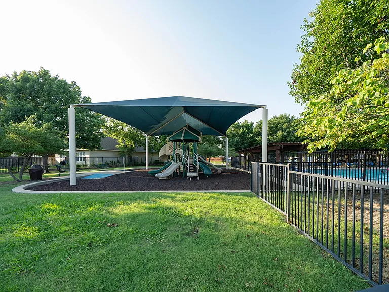 9724 Water Tree Dr — Photo 21