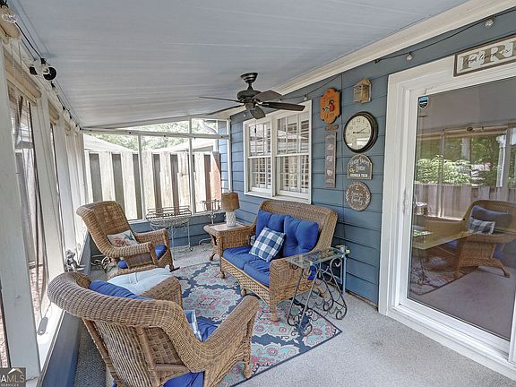 5th image of 6412 Deerings Ln