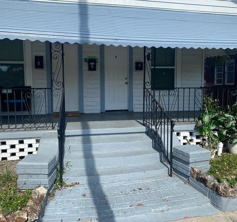 1st image of 2212 E 9th Ave #B