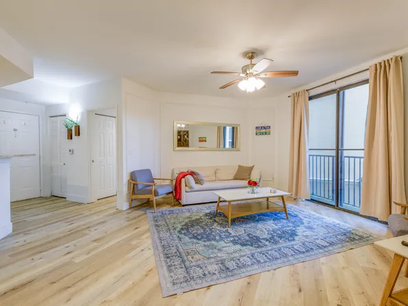 780 S Sapodilla Avenue #206, West Palm Beach, FL 33401