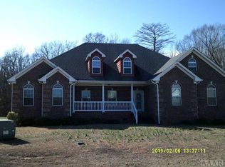 132 Creekside Dr, Moyock, NC 27958