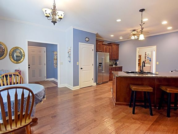 5th image of 146 Creek Hollow Ln