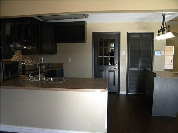 5th image of 1521 Heritage Dr