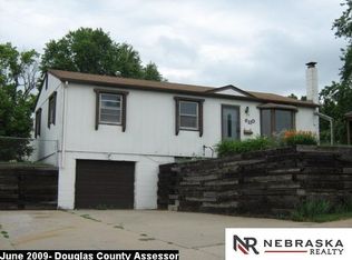 6110 Hillsdale Ave, Omaha, NE 68117