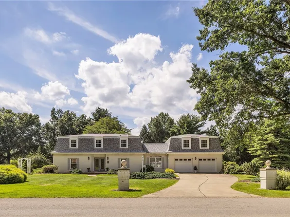 118 Mountain Laurel Dr, Butler, PA 16002