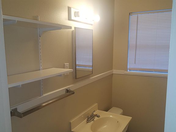 4th image of 1123 Burdette St Floor 1