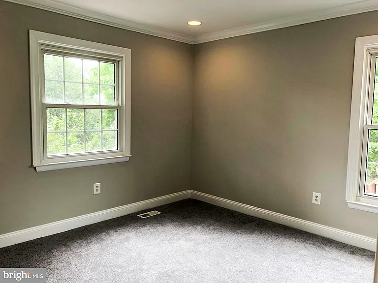 6425 Patience Ct — Photo 10