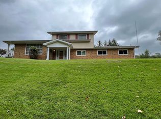 1 Glen View Dr, Glen Dale, WV 26038