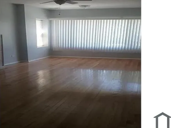 207 S Whipple St #2, Chicago, IL 60612