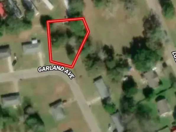 12 Garland Ave #C, Ozark, AL 36360