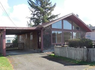 2481 Pine St, Seaside, OR 97138