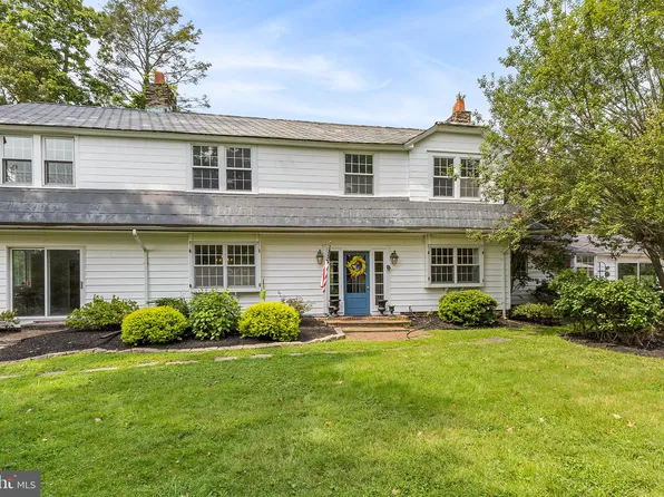 1451 Russell Rd, Paoli, PA 19301