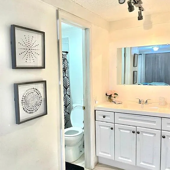 5385 Treetops Dr #I — Photo 10