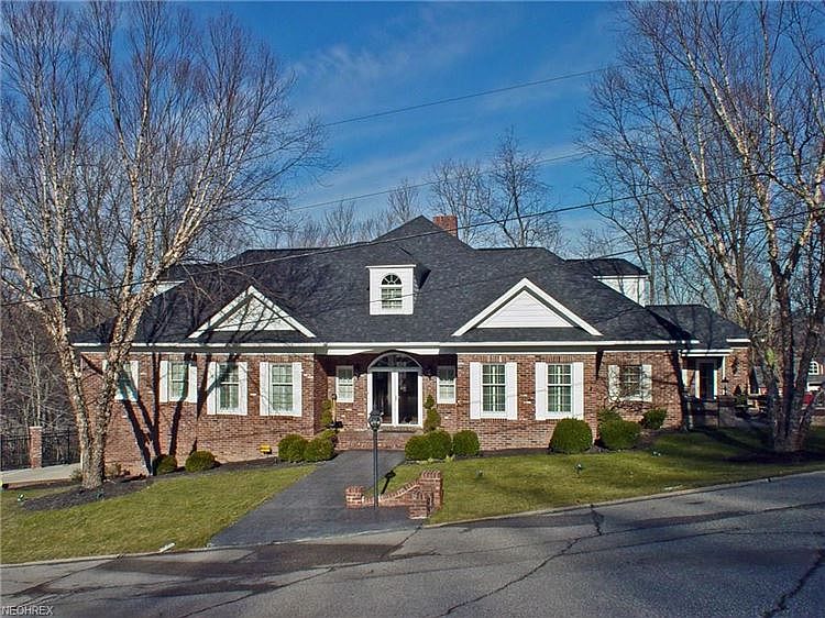 1st image of 261 Sharon Dr