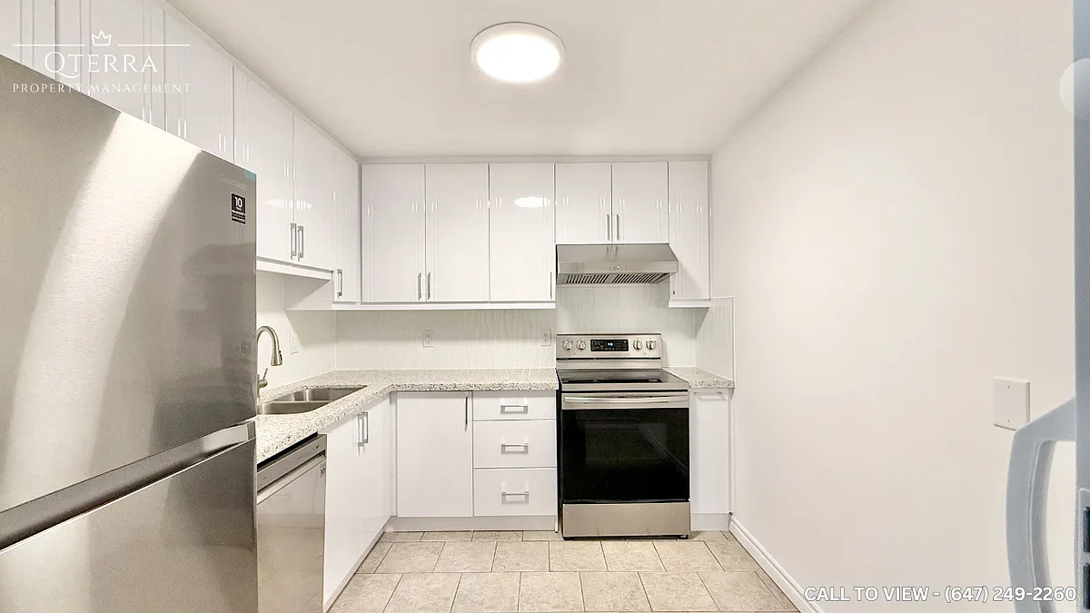 Building Photo - 115 Hillcrest Ave #409