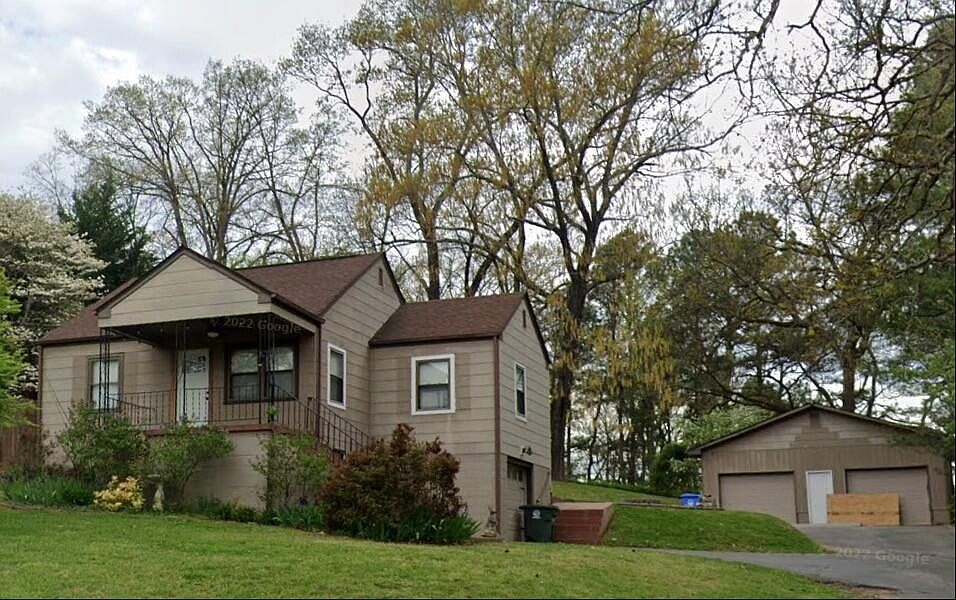1st image of 3991 Fairfax Dr
