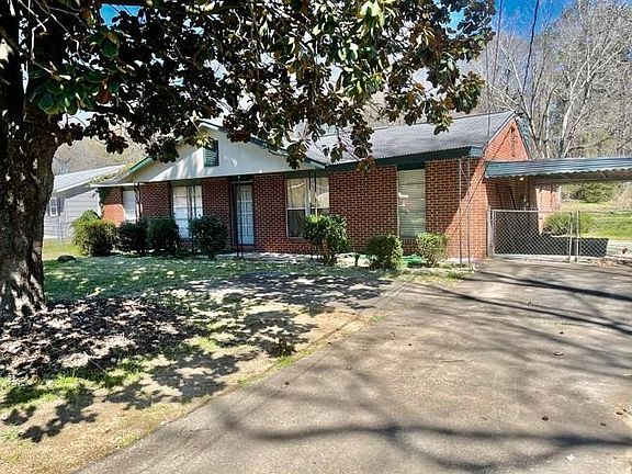 2nd image of 1502 Jackson Dr
