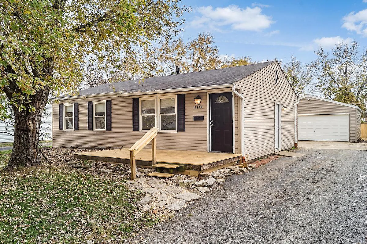 5303 Parkline Dr photo 1