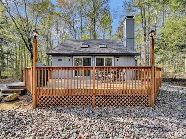 1356 Pine Cone Rd, Pocono Pines, PA 18350